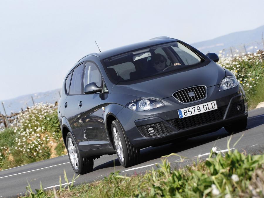  Seat Altea XL 2009 года  (фото 9 из 17)
